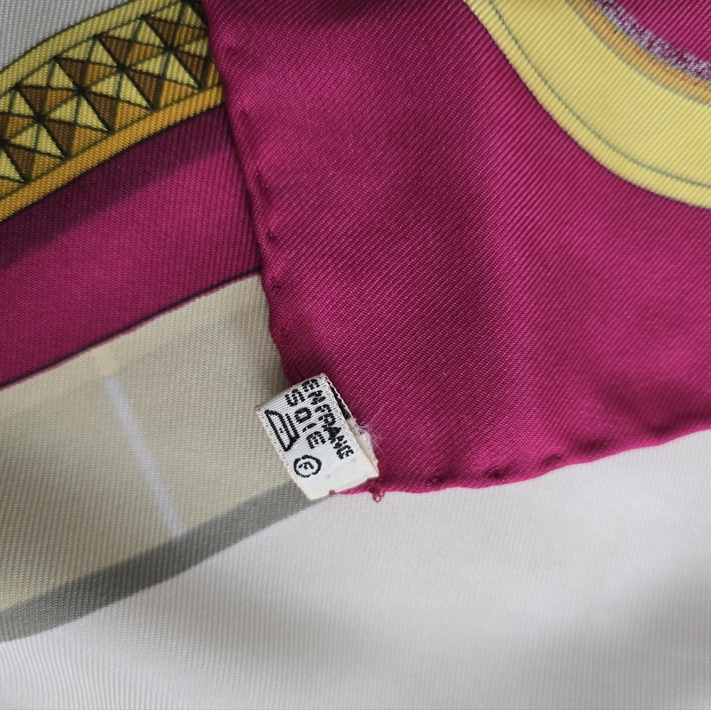 HERMES Grand Apparat Silk Scarf (CARRE 90) - Picture 6 of 7